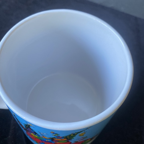 Like new How The Grinch Stole Christmas 20 oz. Mug - Picture 3 of 4